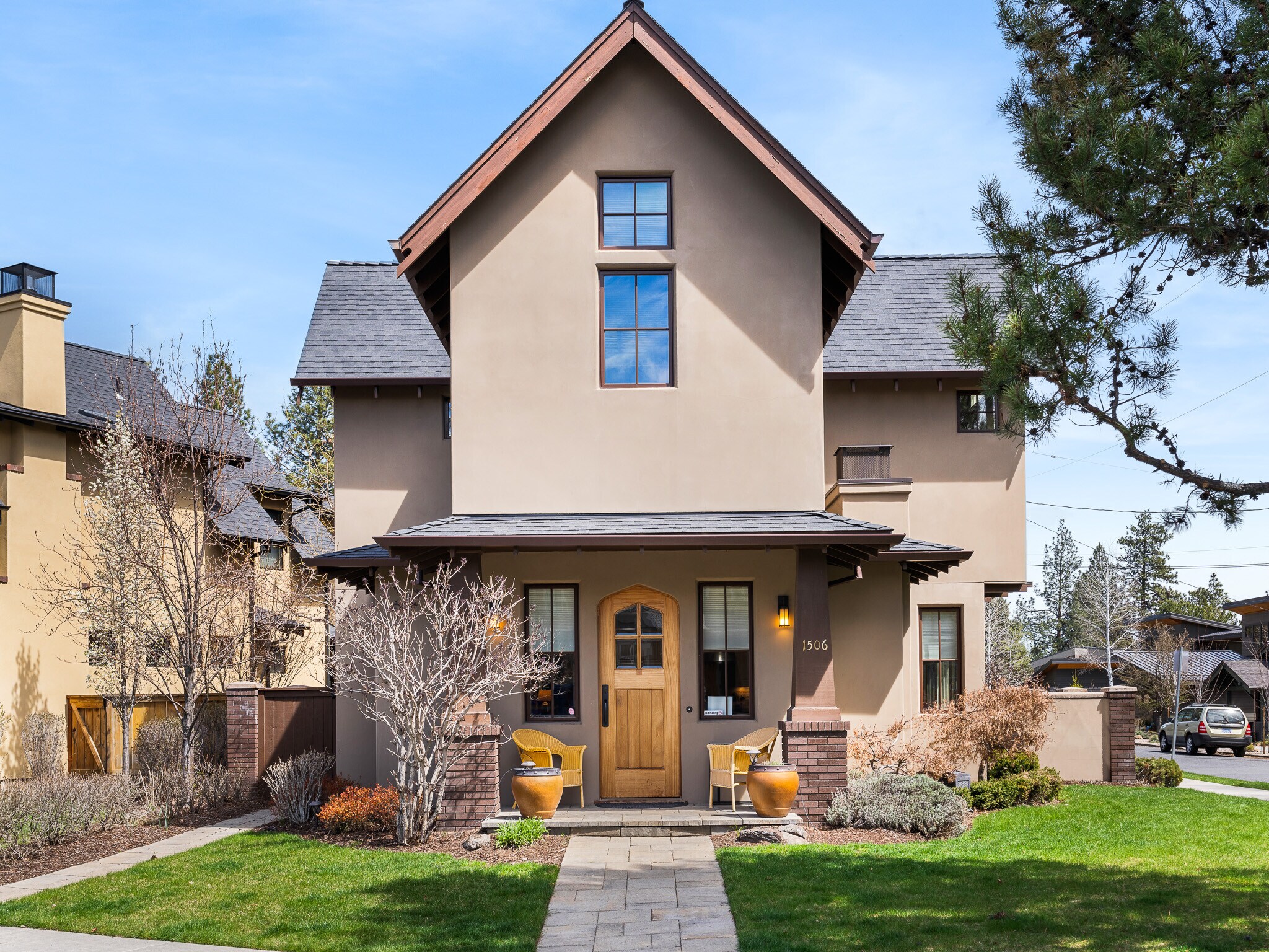 1506 NW Awbrey Rd, Bend, OR à vendre Photo de l’immeuble– Image 1 sur 42