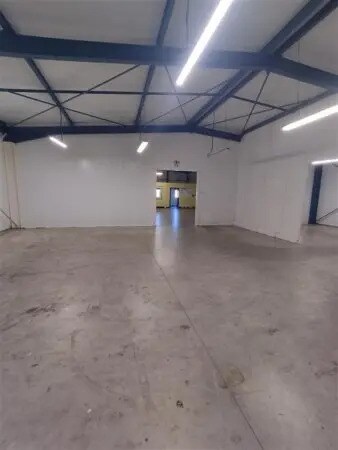 Industriel/Logistique dans Perpignan à louer Photo intérieure– Image 1 sur 5