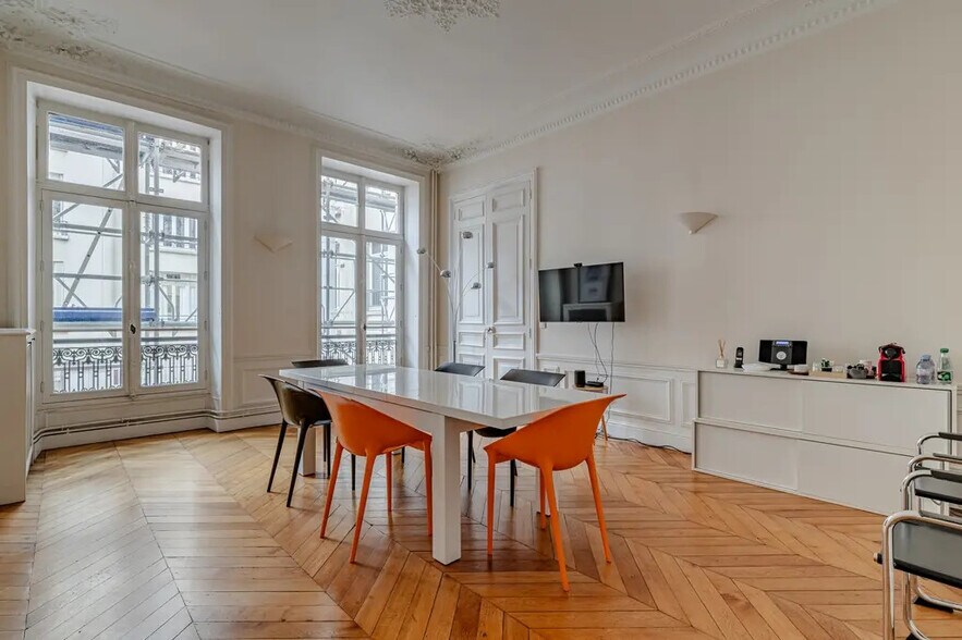 Bureau dans Paris à louer - Photo de l’immeuble – Image 3 sur 4