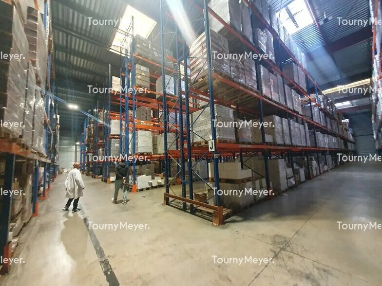 Local d'activités dans Ambarès-et-Lagrave à vendre - Photo intérieure – Image 2 sur 7