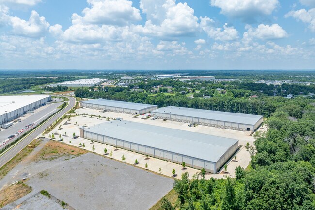 Plus de détails pour 2139 Logistics Way, Murfreesboro, TN - Local d'activités, Industriel/Logistique à louer