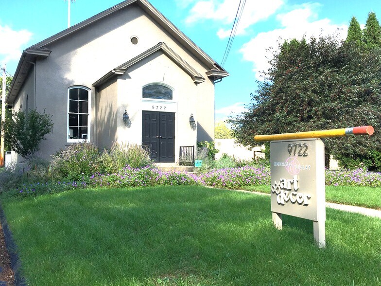 9722 Columbia Rd, Olmsted Falls, OH à vendre - Photo de l’immeuble – Image 2 sur 13