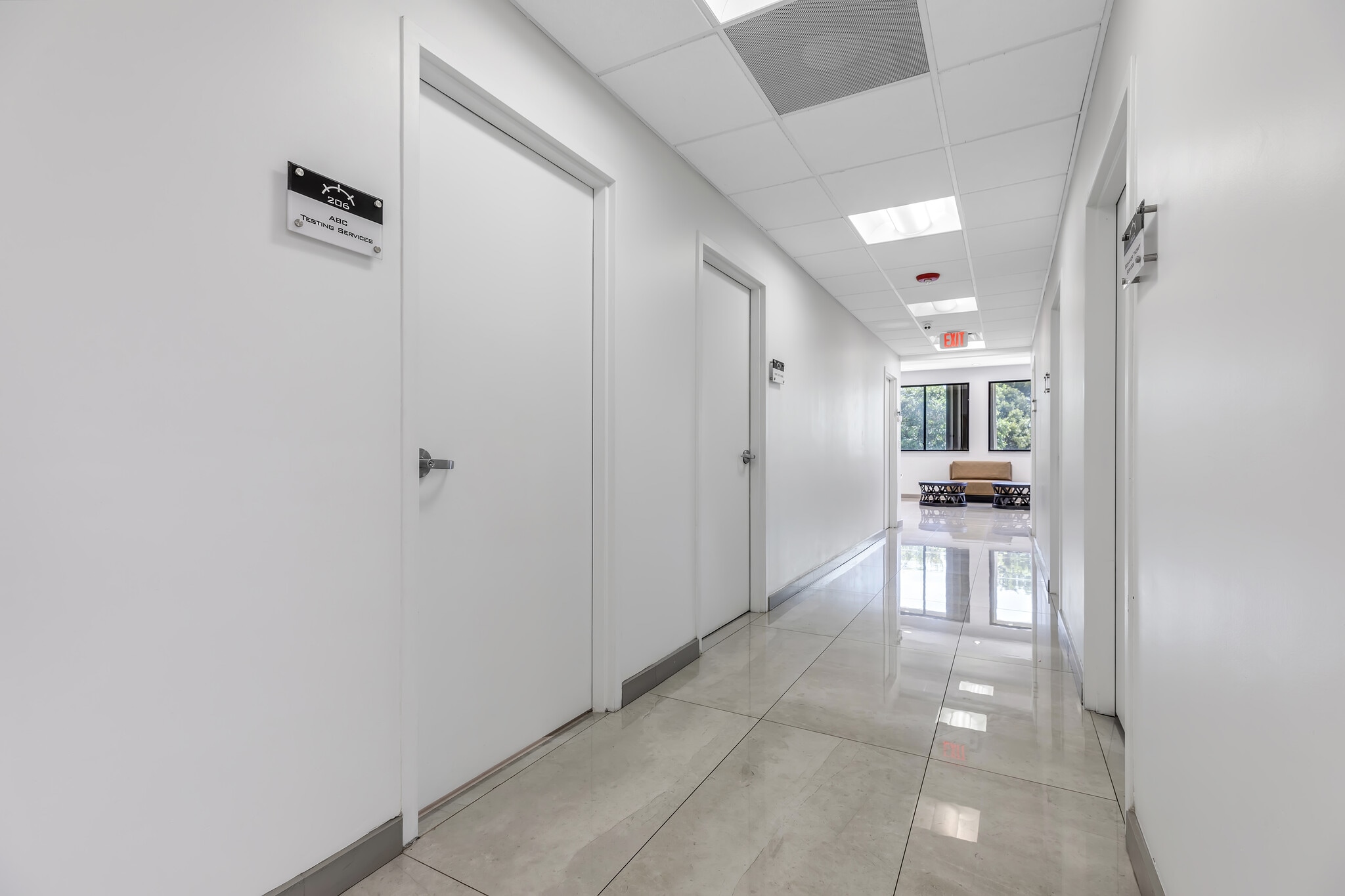 7001 SW 97th Ave, Miami, FL à louer Photo intérieure– Image 1 sur 25