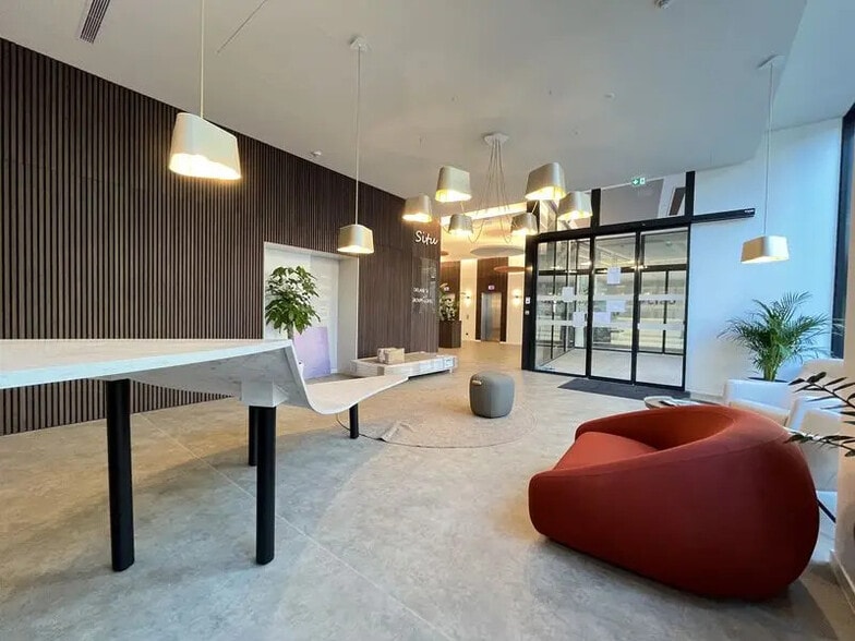 57-59 Rue Yves Kermen, Boulogne-Billancourt à louer - Hall d’entrée – Image 2 sur 6