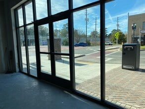 1195 Edgewood Ave, Jacksonville, FL à louer Photo intérieure– Image 1 sur 3