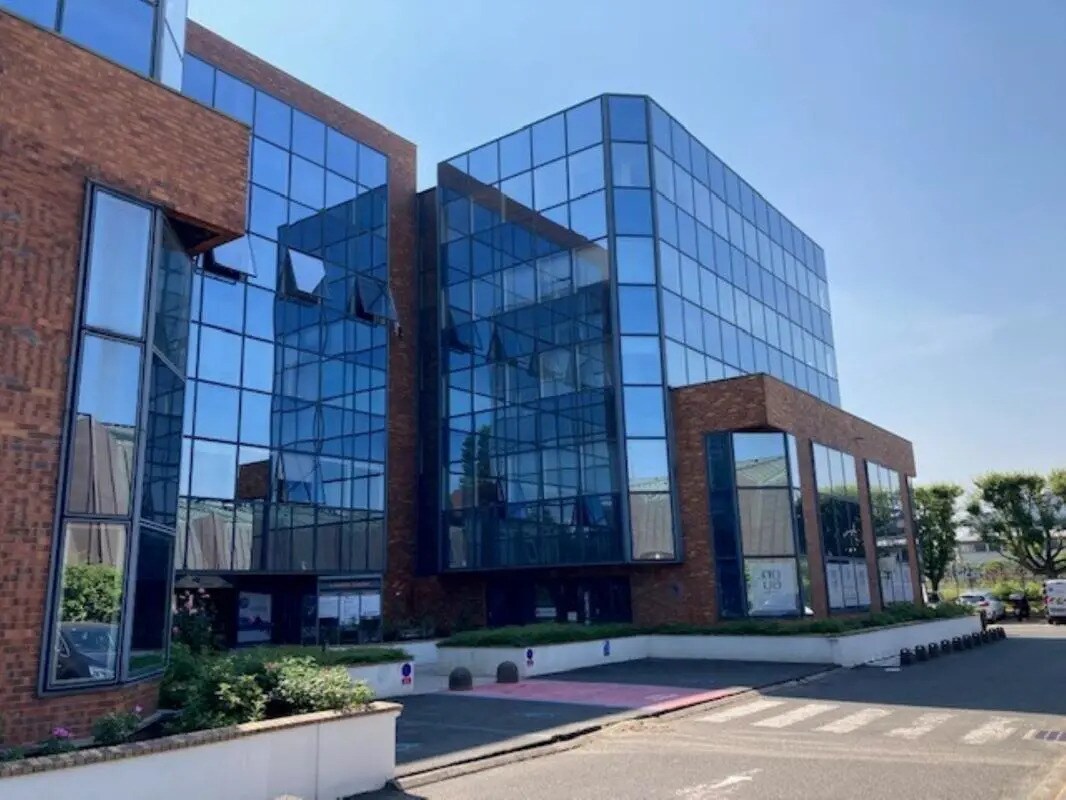 23 Avenue Louis Bréguet, Vélizy-Villacoublay à vendre Photo de l’immeuble– Image 1 sur 7