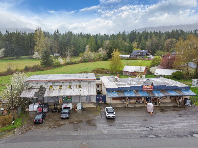 294382 Us Highway 101, Quilcene, WA à louer - Photo de l’immeuble – Image 2 sur 15