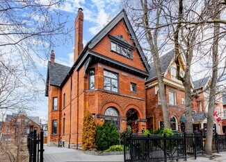 Plus de détails pour 12 Madison Av, Toronto, ON - Bureau à vendre