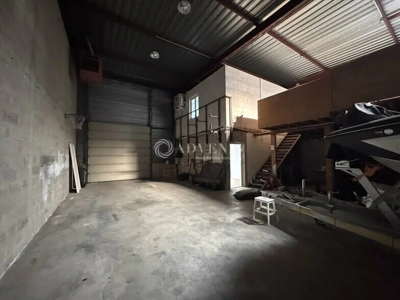 Local d’activités dans Gretz-Armainvilliers à louer - Photo intérieure – Image 3 sur 6