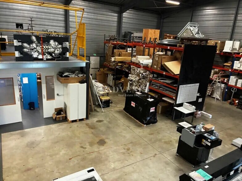 Local d'activités dans Montbazon à vendre - Photo intérieure – Image 1 sur 5