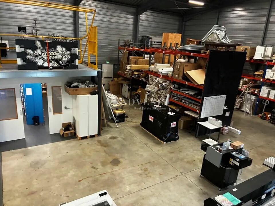 Local d'activités dans Montbazon à vendre Photo intérieure– Image 1 sur 6