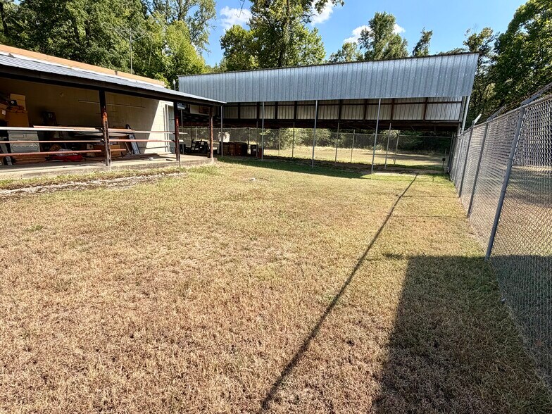2819 Mountain Pine Rd, Hot Springs, AR à vendre - Photo de l’immeuble – Image 3 sur 9