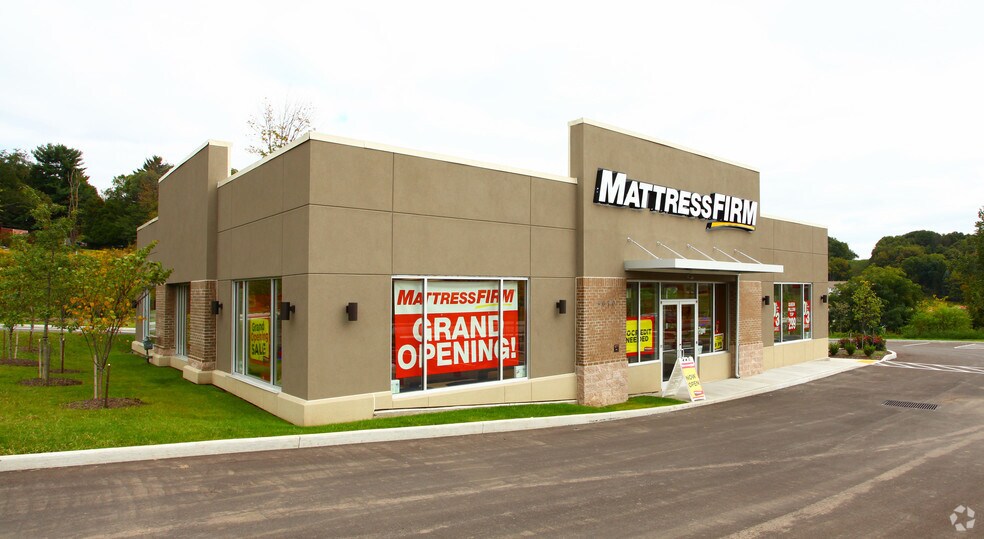 5670 William Flynn Hwy, Gibsonia, PA à louer - Photo principale – Image 1 sur 4