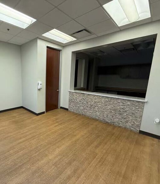 4500 Washington Ave, Houston, TX à louer - Photo de l’immeuble – Image 3 sur 9
