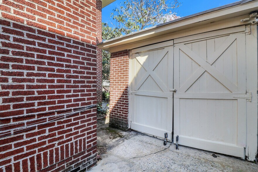 210 E 48th St, Savannah, GA à vendre - Photo de l’immeuble – Image 2 sur 40