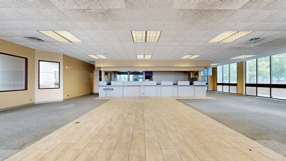 151 E Irving Park Rd, Streamwood, IL à vendre - Numérisation 3D Matterport – Image 3 sur 18