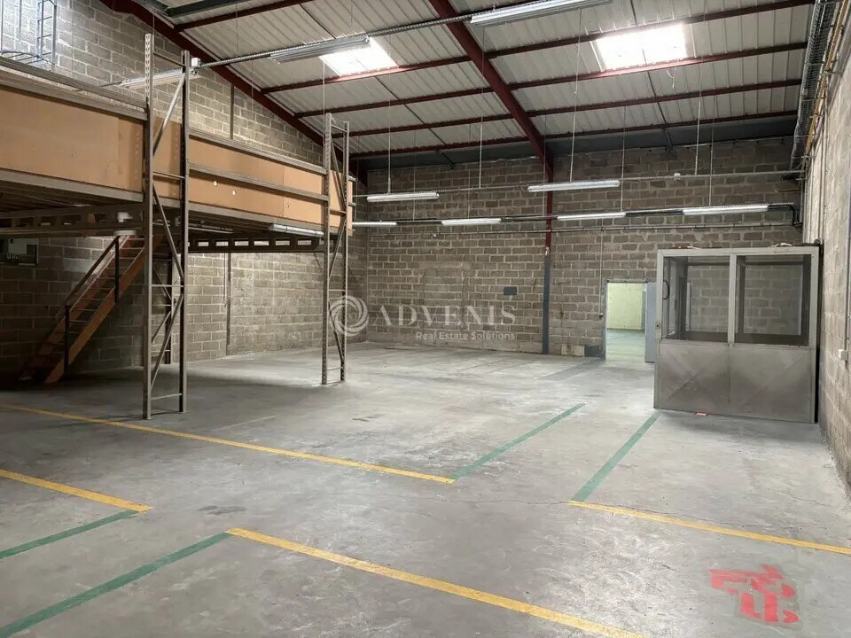 Local d'activités dans Le Mans à vendre Photo de l’immeuble– Image 1 sur 4