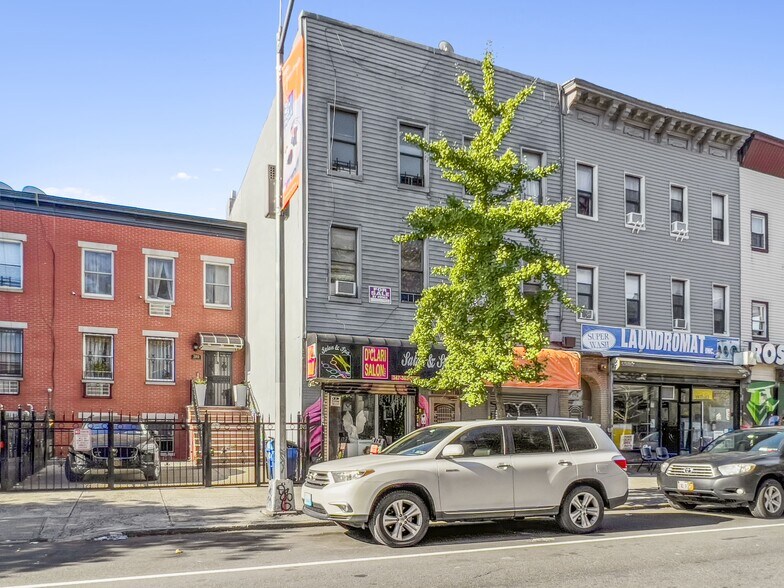 378 Central Ave, Brooklyn, NY à vendre - Photo de l’immeuble – Image 2 sur 17