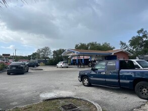 1401 NE 123rd St, North Miami, FL à louer Photo de l’immeuble– Image 1 sur 4