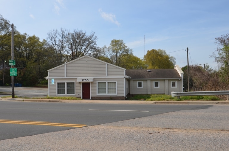 2700 Monroe Rd, Charlotte, NC à vendre - Photo principale – Image 1 sur 4