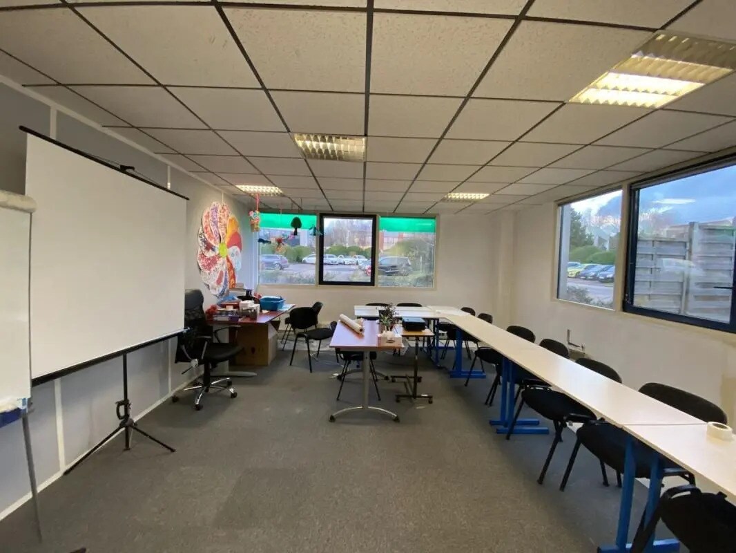 Bureau dans Bois-Guillaume à louer Photo intérieure– Image 1 sur 4