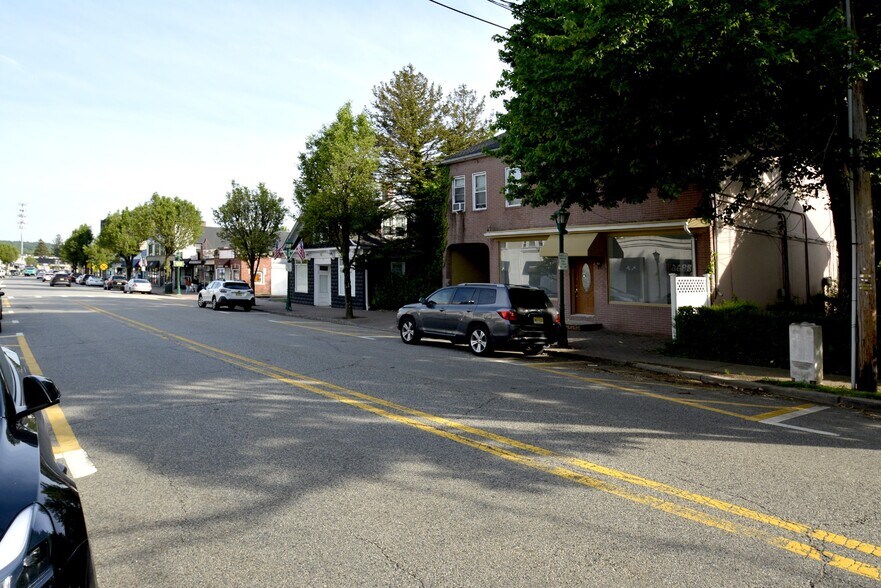 318 Harrington Ave, Closter, NJ à louer - Photo de l’immeuble – Image 2 sur 8