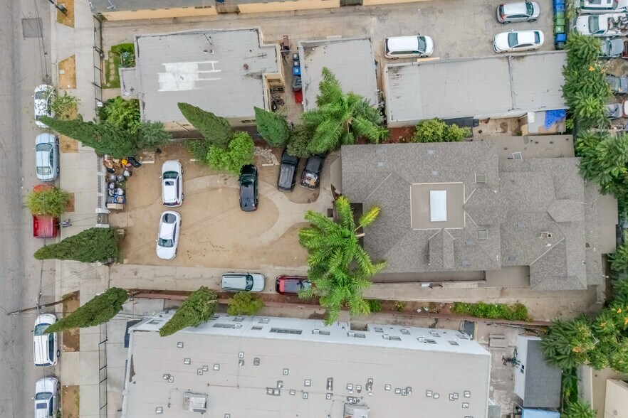 131 S Boyle Ave, Los Angeles, CA à vendre - Photo de l’immeuble – Image 3 sur 28