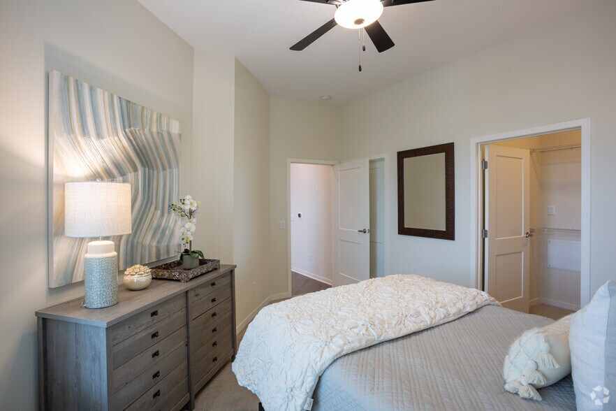 6201 Johnson Dr, Mission, KS à louer - Photo de l’immeuble – Image 3 sur 67