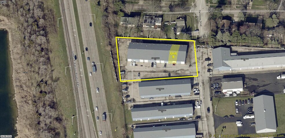470 Jennings Dr, Lake In The Hills, IL à louer - Photo de l’immeuble – Image 3 sur 9