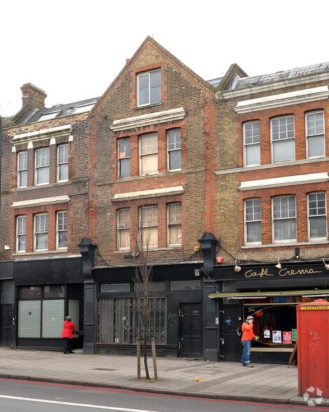 308 New Cross Rd, Londres à vendre - Photo principale – Image 1 sur 3