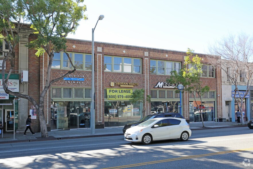 7900-7914 Santa Monica Blvd, West Hollywood, CA à louer - Photo principale – Image 1 sur 43