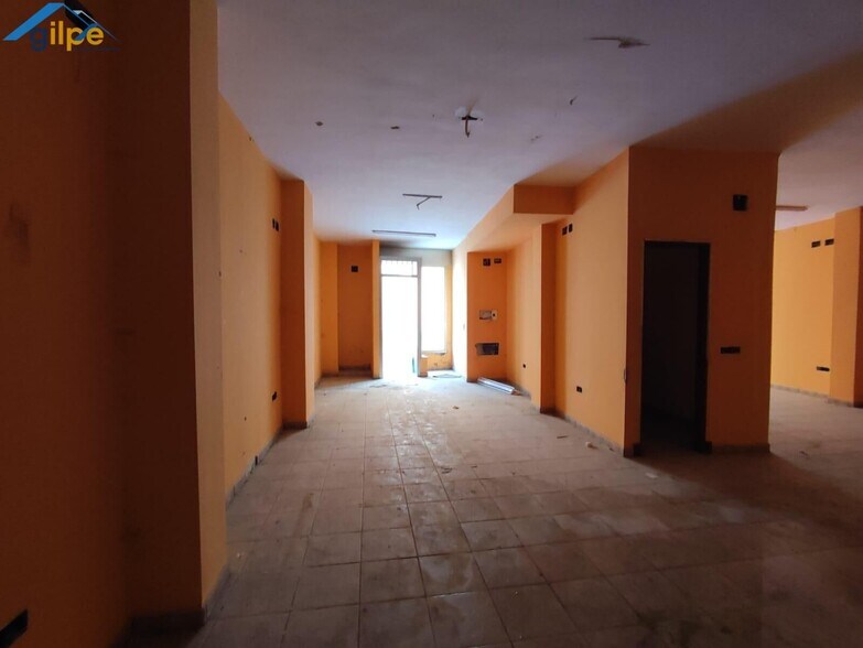 Local commercial dans El Viso del Alcor, Sevilla à vendre - Photo de l’immeuble – Image 2 sur 12