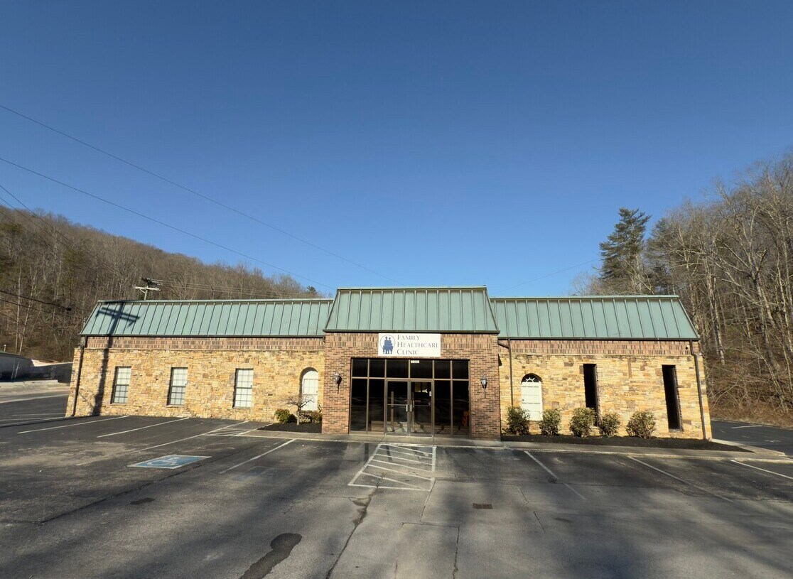 1030 Wintergap Rd, Oliver Springs, TN à vendre Photo principale– Image 1 sur 45
