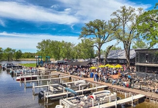 Plus de détails pour 614 Rawson Bridge Rd, Barrington, IL - Local commercial à vendre