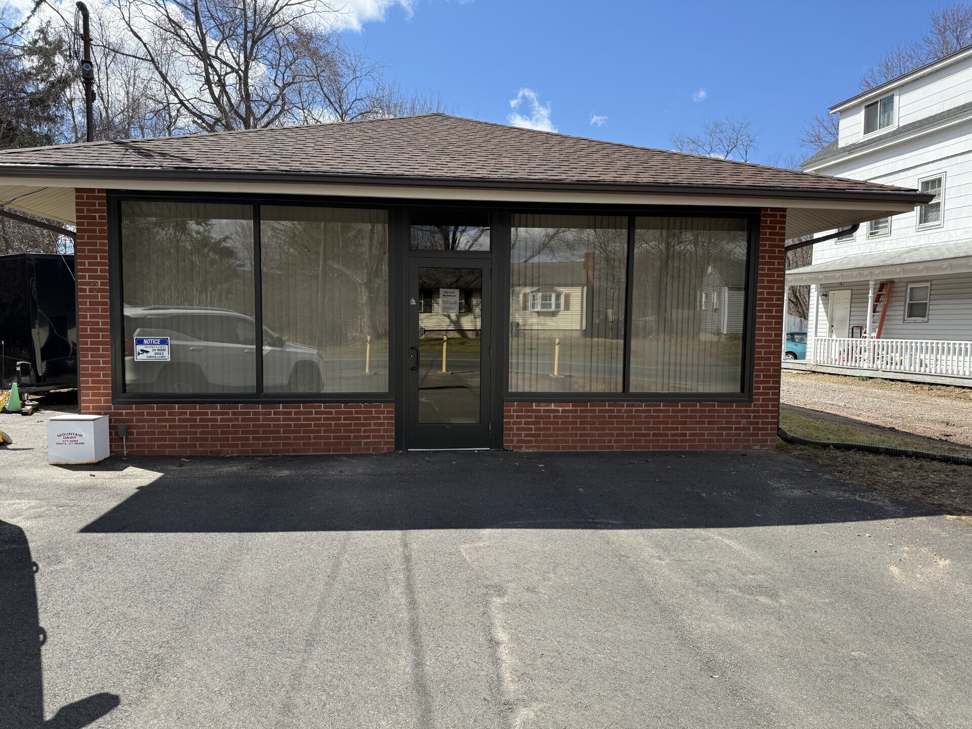 37 Windermere Ave, Ellington, CT à vendre Photo de l’immeuble– Image 1 sur 6