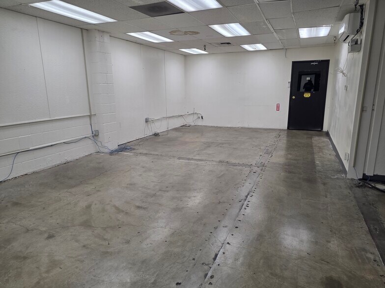 341 W 31st St, Los Angeles, CA à vendre - Photo intérieure – Image 3 sur 24