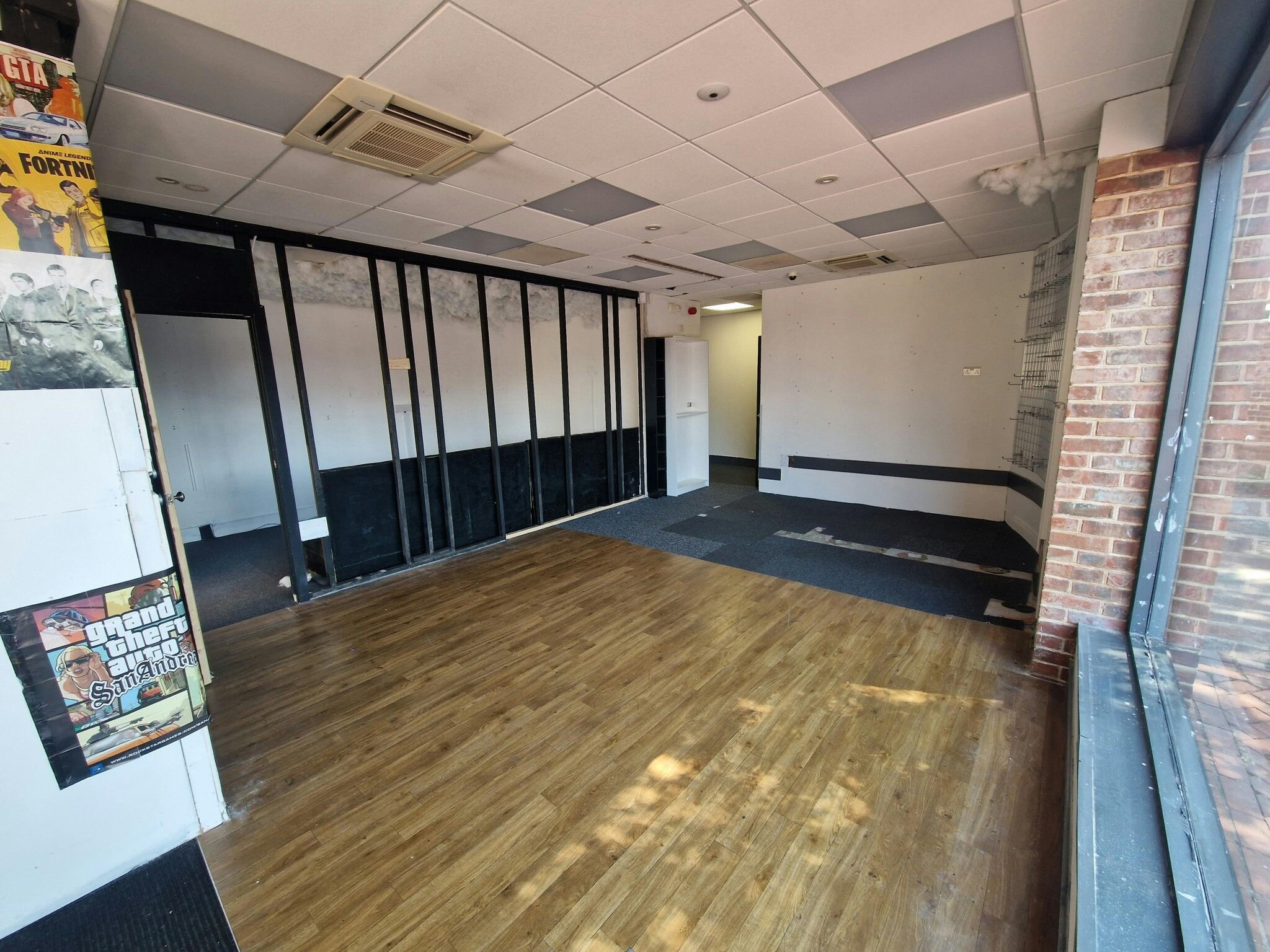 7A-7D West St, Havant à louer Photo intérieure– Image 1 sur 5