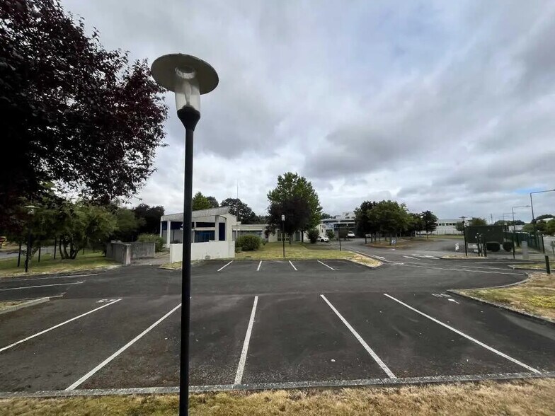 Bureau dans Vern-sur-Seiche à louer - Photo de l’immeuble – Image 3 sur 19
