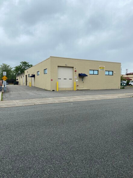 20 Industrial St W, Clifton, NJ à louer - Photo de l’immeuble – Image 2 sur 8
