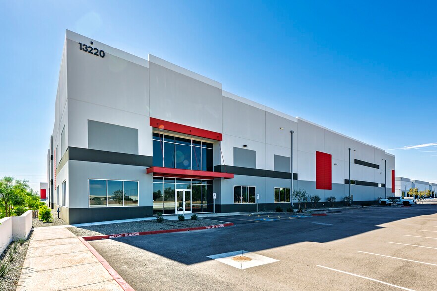 132nd Ave. & Peoria Ave, Surprise, AZ à louer - Photo de l’immeuble – Image 1 sur 3