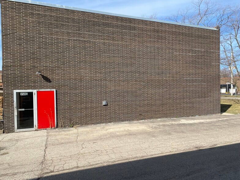 350 N Eric Dr, Palatine, IL à vendre - Photo de l’immeuble – Image 3 sur 12