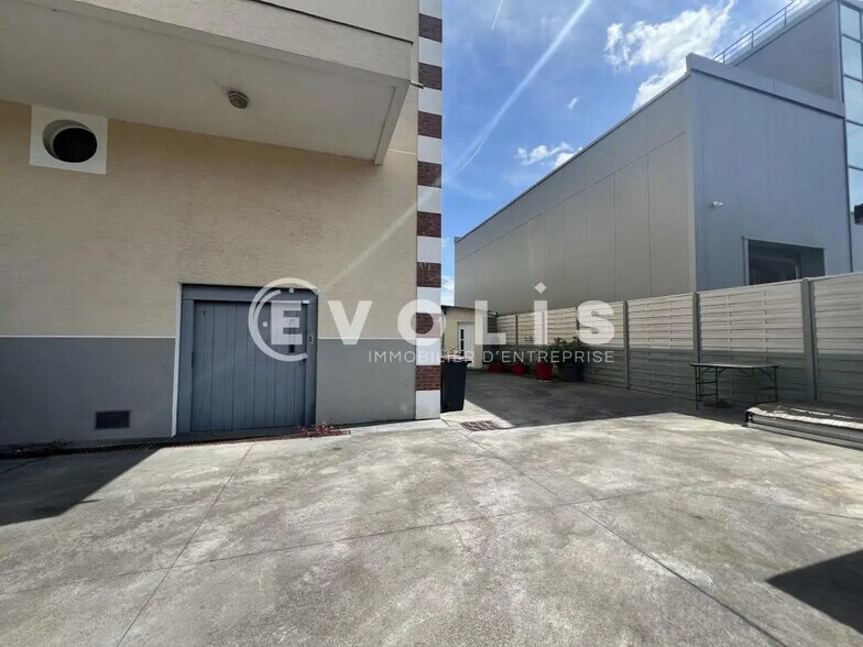 Bureau dans Chennevières-sur-Marne à louer - Photo de l’immeuble – Image 2 sur 12