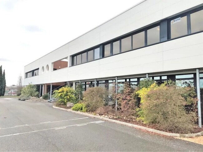 Plus de détails pour Bureau à louer