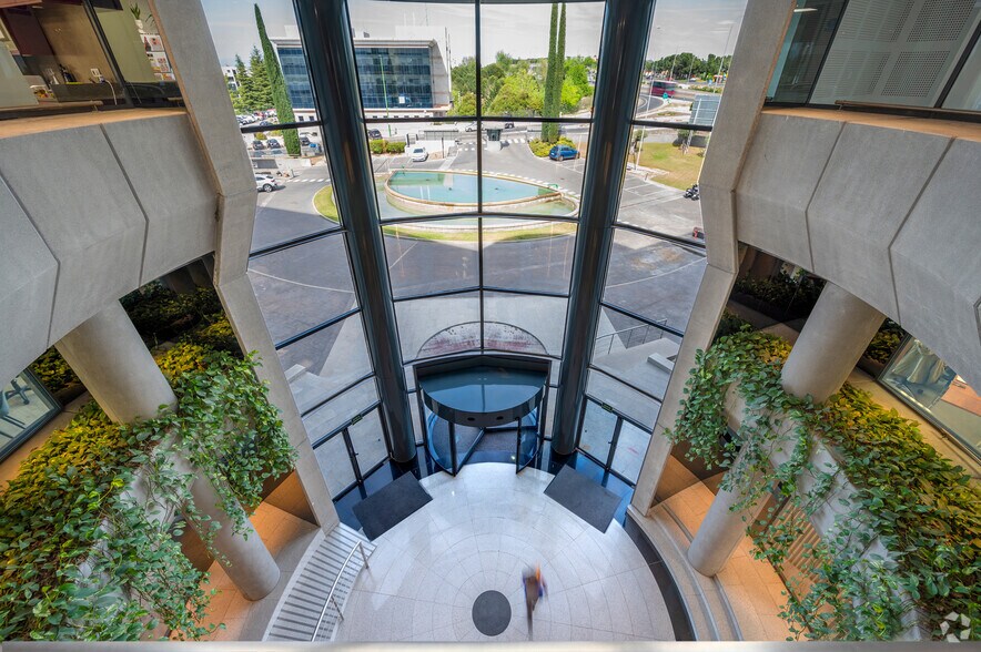 Avenida de Europa, 24, Alcobendas, Madrid à louer - Photo de l’immeuble – Image 3 sur 21