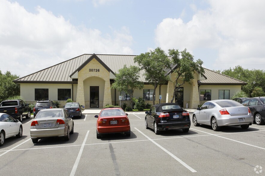 20726 Stone Oak Pkwy, San Antonio, TX à vendre - Photo de l’immeuble – Image 2 sur 13