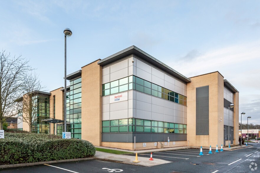 Castlegate Way, Dudley à louer - Photo de l’immeuble – Image 1 sur 8