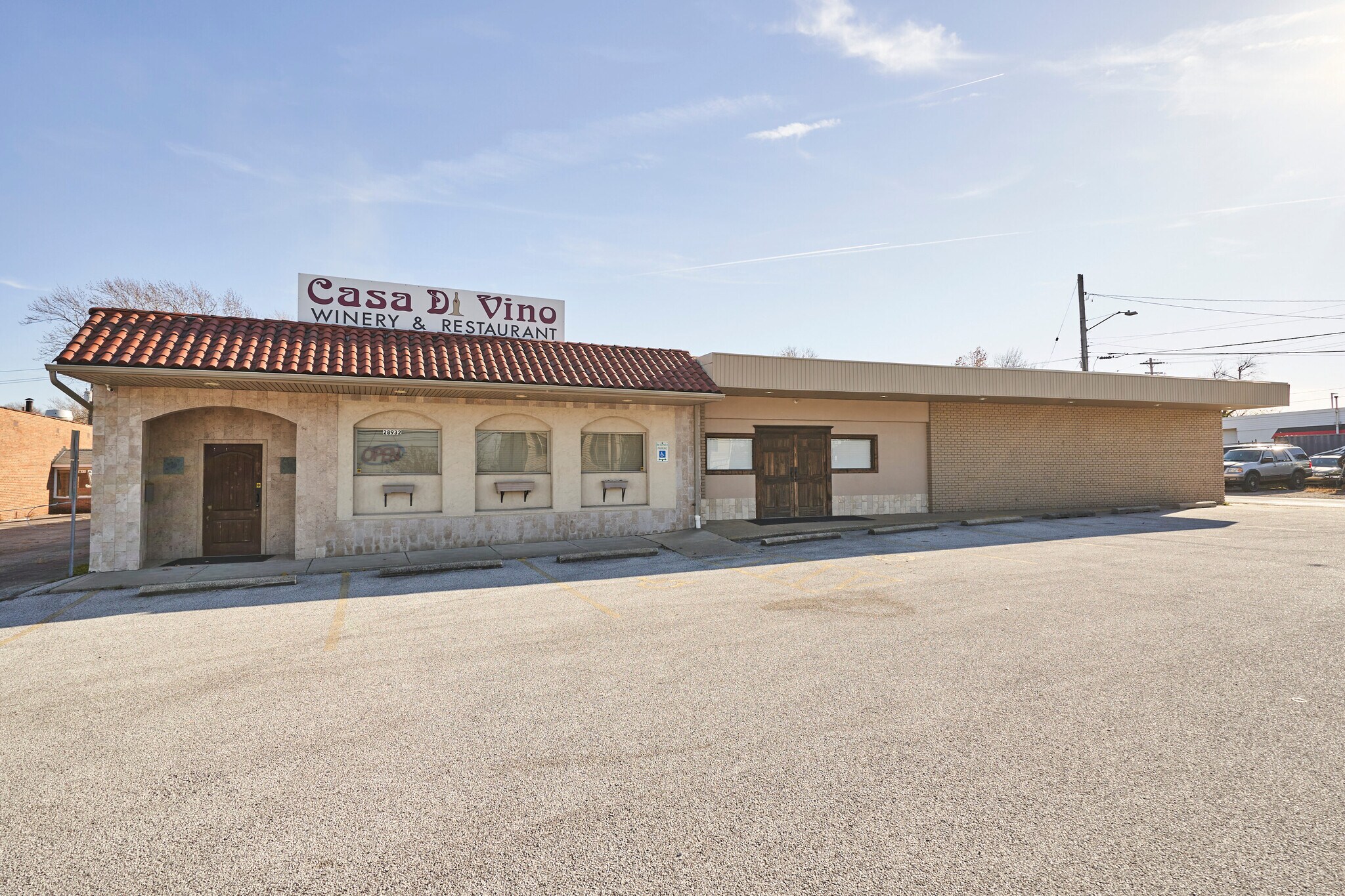 28926 Euclid Ave, Wickliffe, OH à vendre Photo de l’immeuble– Image 1 sur 35