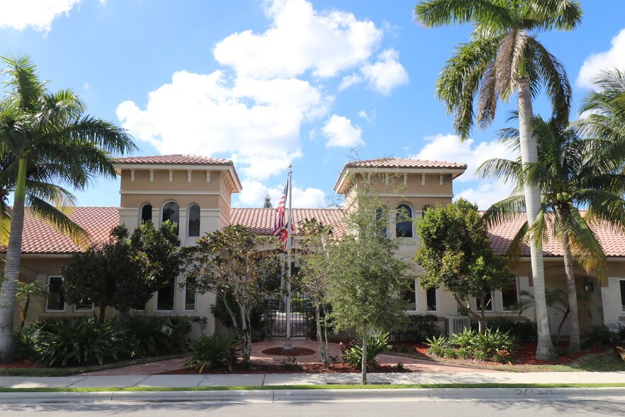 650-660 E Hillsboro Blvd, Deerfield Beach, FL à louer - Photo de l’immeuble – Image 3 sur 11