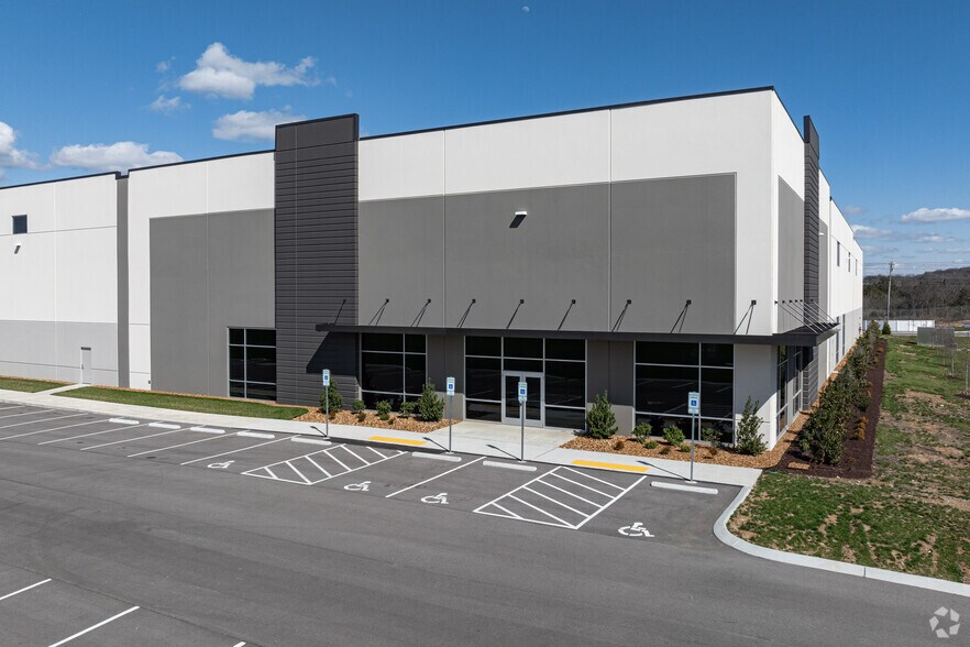 200 Alligood Way, Lebanon, TN à louer - Photo de l’immeuble – Image 2 sur 16