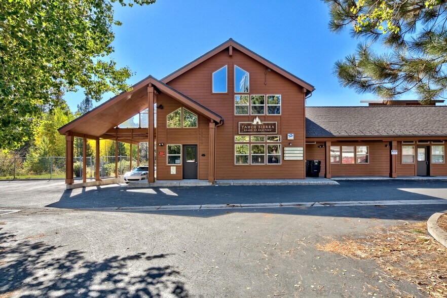 12315 Deerfield Dr, Truckee, CA à louer - Photo principale – Image 2 sur 13